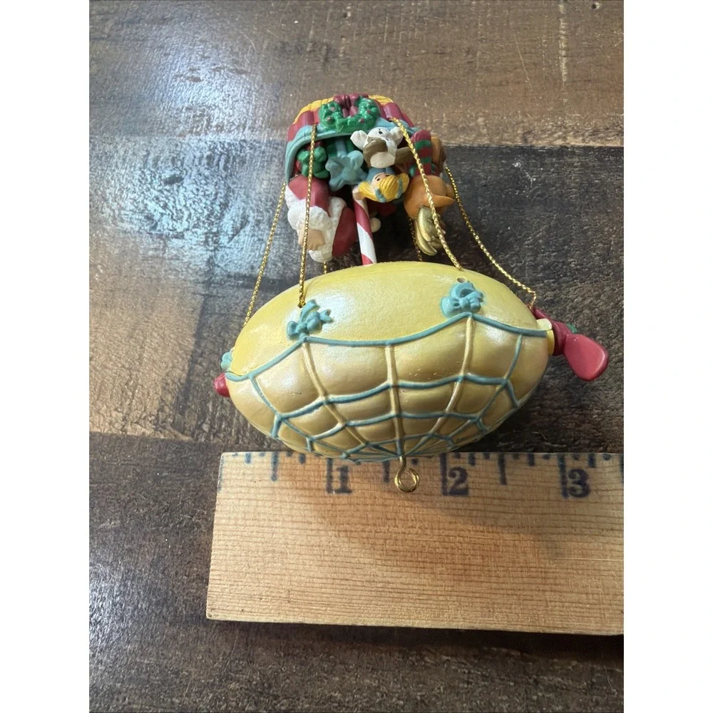 Vintage 1991 Enesco Santa Claus Hot Air Balloon Blimp Christmas Ornament